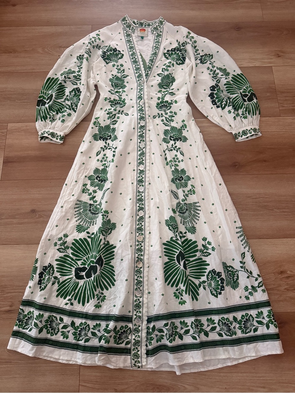 FARM RIO Forest Soul White and Green Floral Maxi Dress size MEDIUM